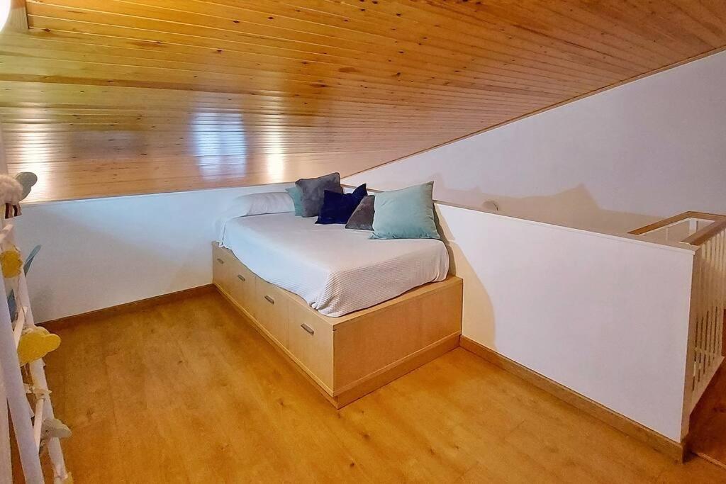 Precioso Apartamento Duplex En El Centro De Olot Apartment Екстериор снимка